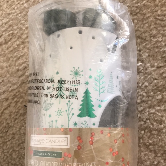 🎄NWT! YANKEE CANDLE LUMINARY TEA LIGHT HOLDER & 4 TEA LIGHTS🎄 - Picture 6 of 6